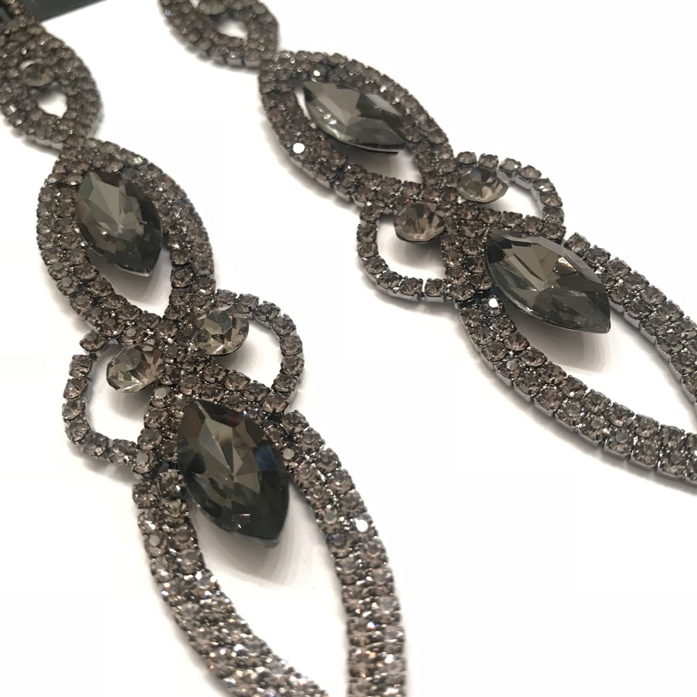 LONG! 6 inch Gray/black statement earrings - Picture 6 of 8